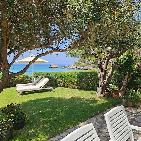 Corfu Menigos 13 Casa de Férias *