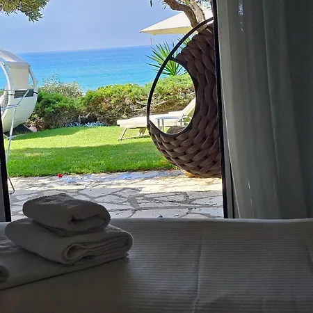 Corfu Menigos 13 펜션 글리파다