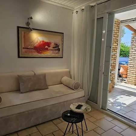 בית נופש Corfu Glyfada Menigos Resort 13 גליפאדה