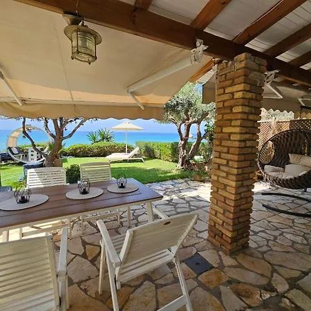 Holiday home Beachfront House 13 ,glyfada