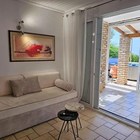 Feriehus Corfu Menigos 13 Glifada