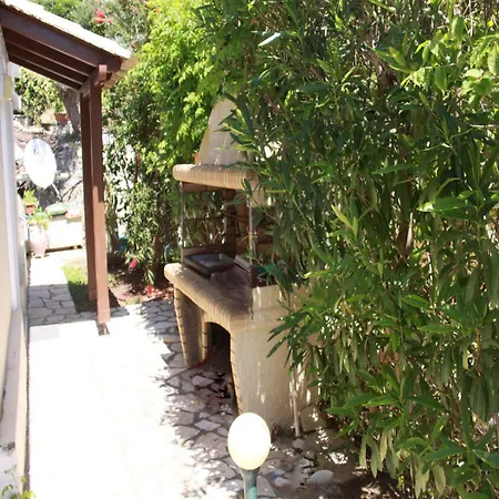 Corfu Menigos 13 *